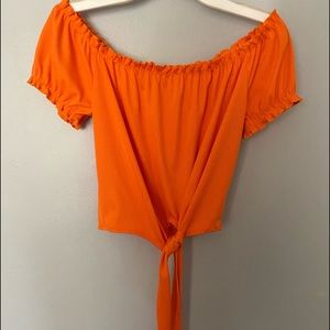 Off the shoulders fashion nova top